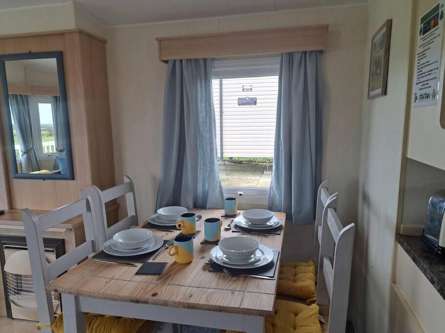 Cosy With Stunning Views *